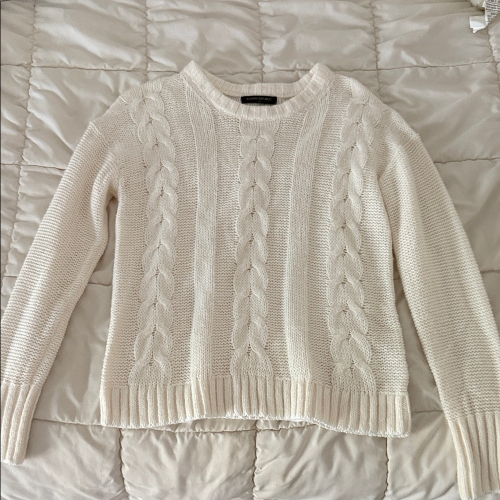 Banana Republic Ivory Cable Knit Sweater
